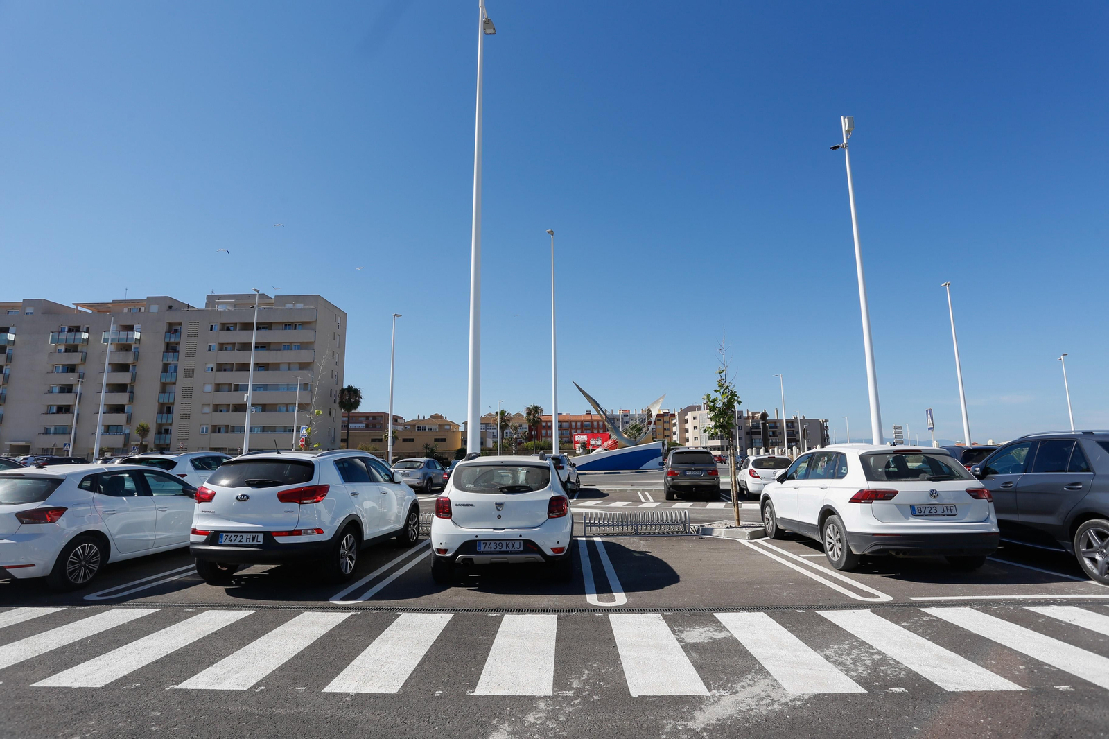 La Línea pone en marcha el aparcamiento disuasorio, en imágenes