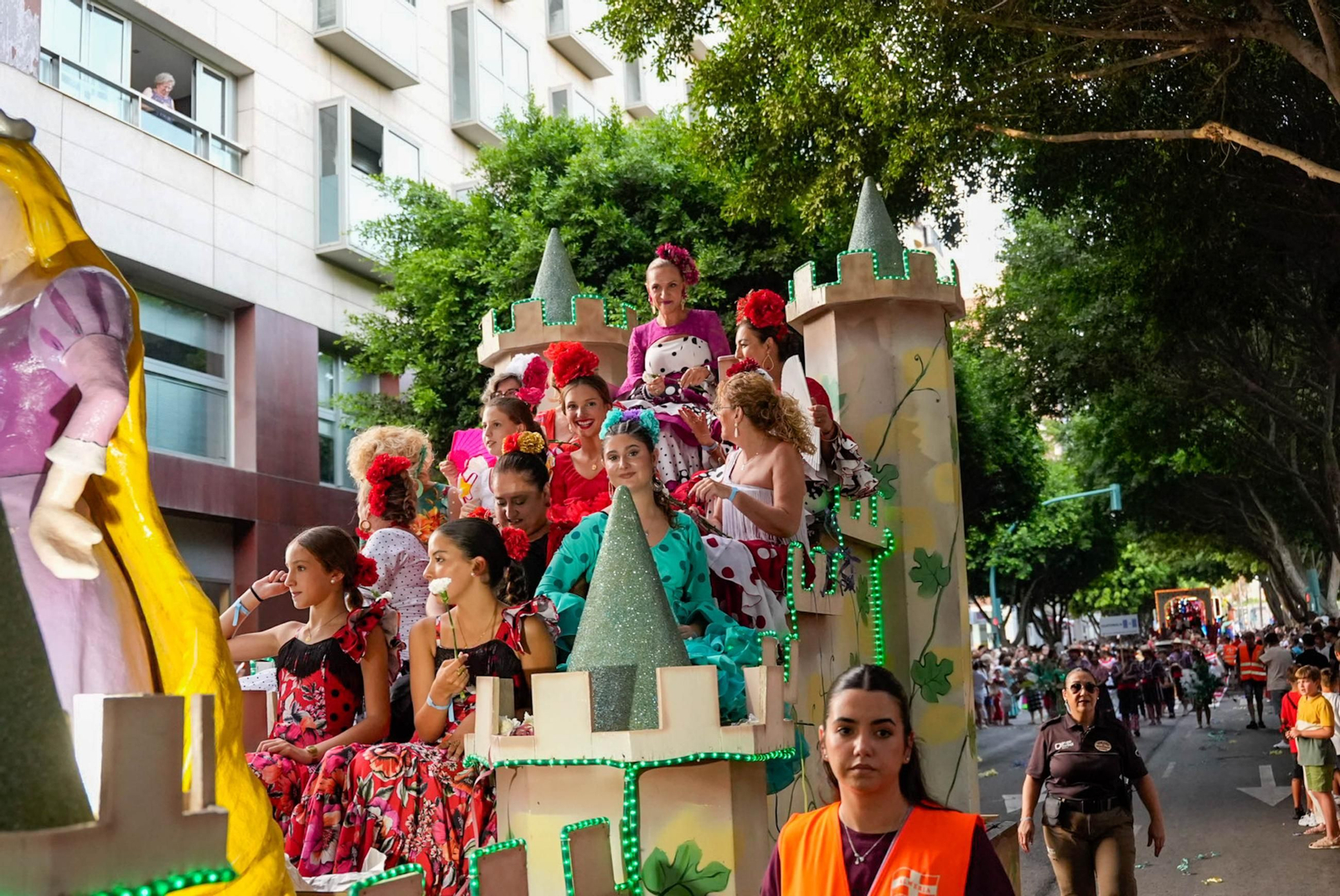 Así se ha vivido la Batalla de Flores en la Feria de Almería