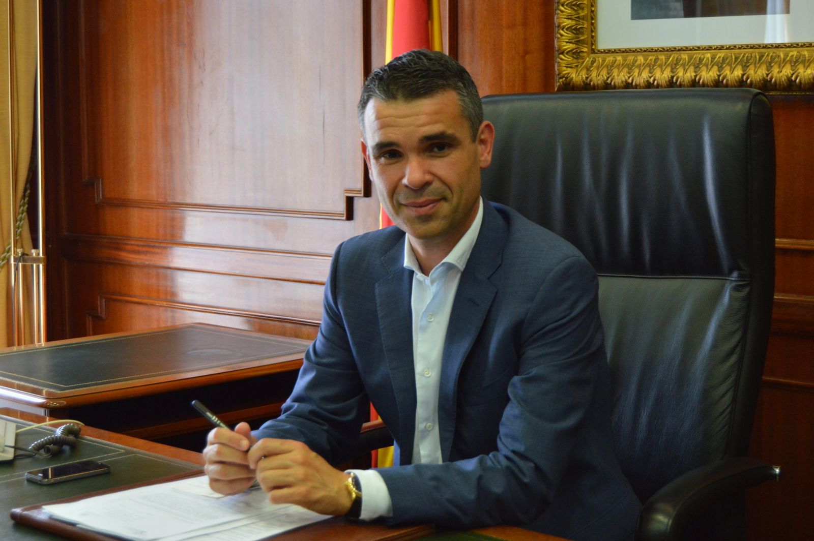 El alcalde de Marbella en su despacho.