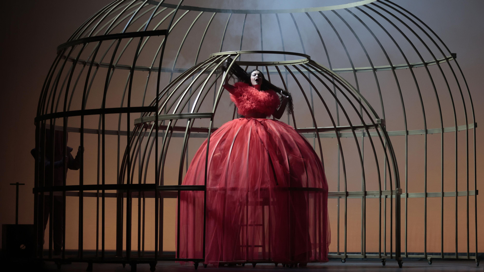 Las imágenes de la ópera "La Mujer Tigre"