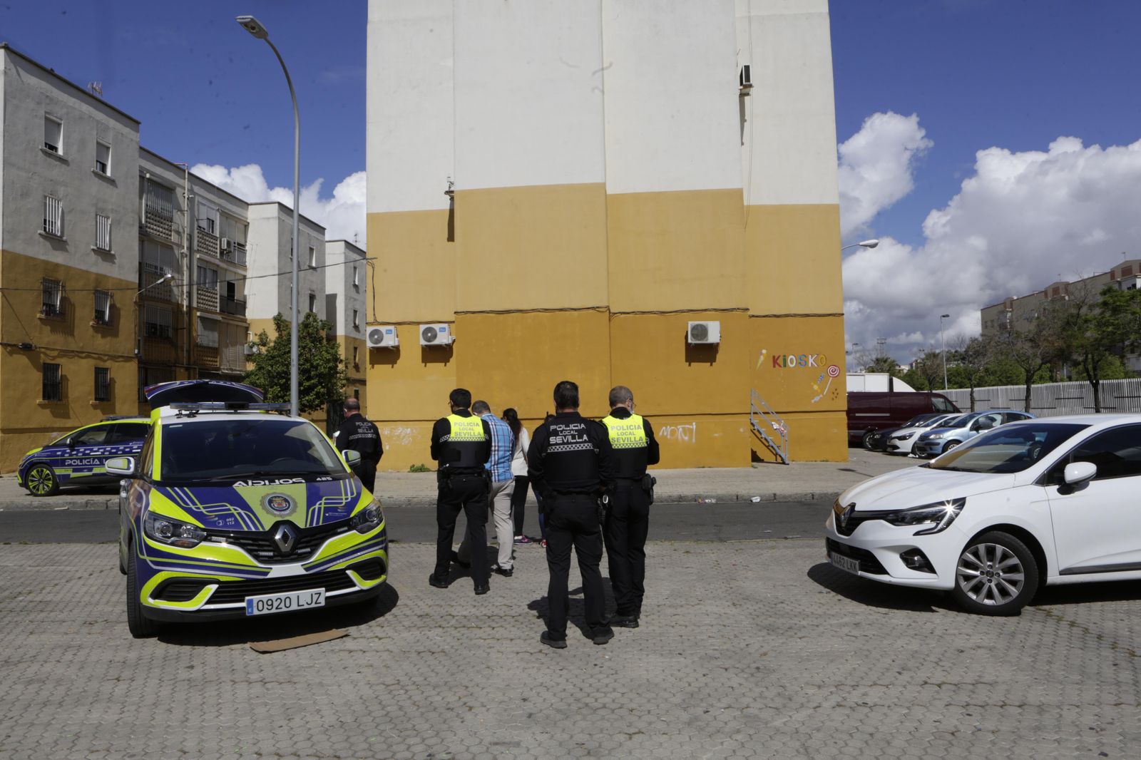 Imágenes del dispositivo policial para encontrar al autor del atropello