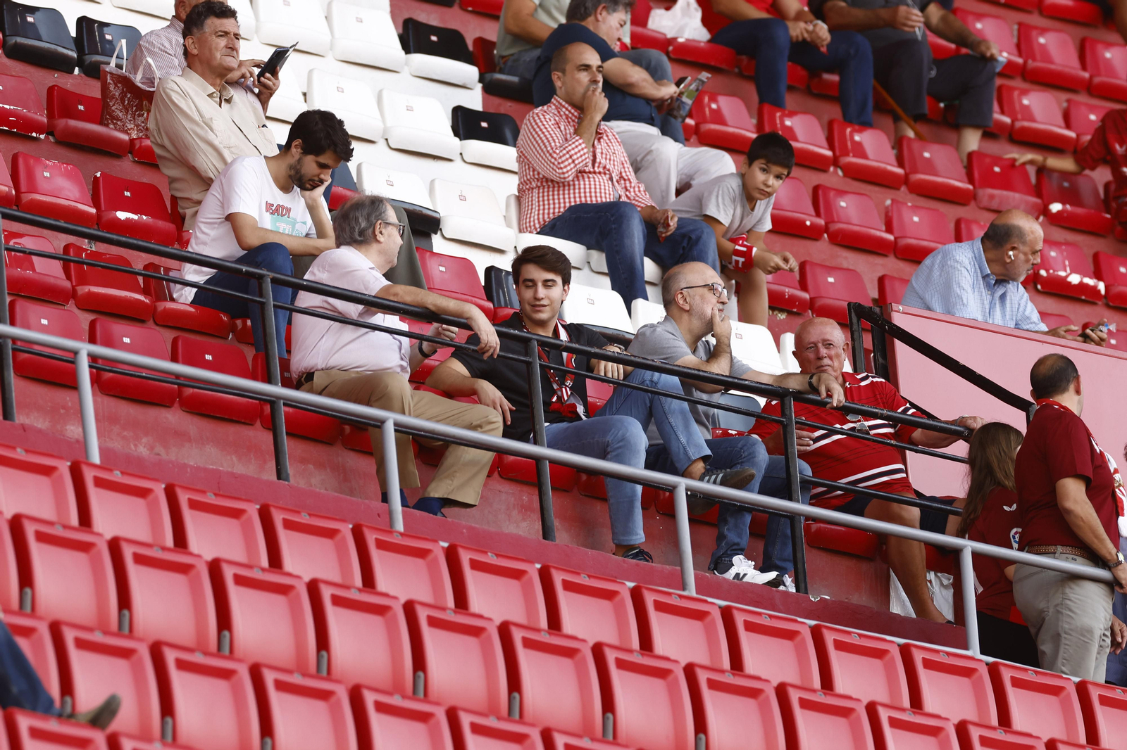 Búscate en las fotos del Sevilla-Valencia