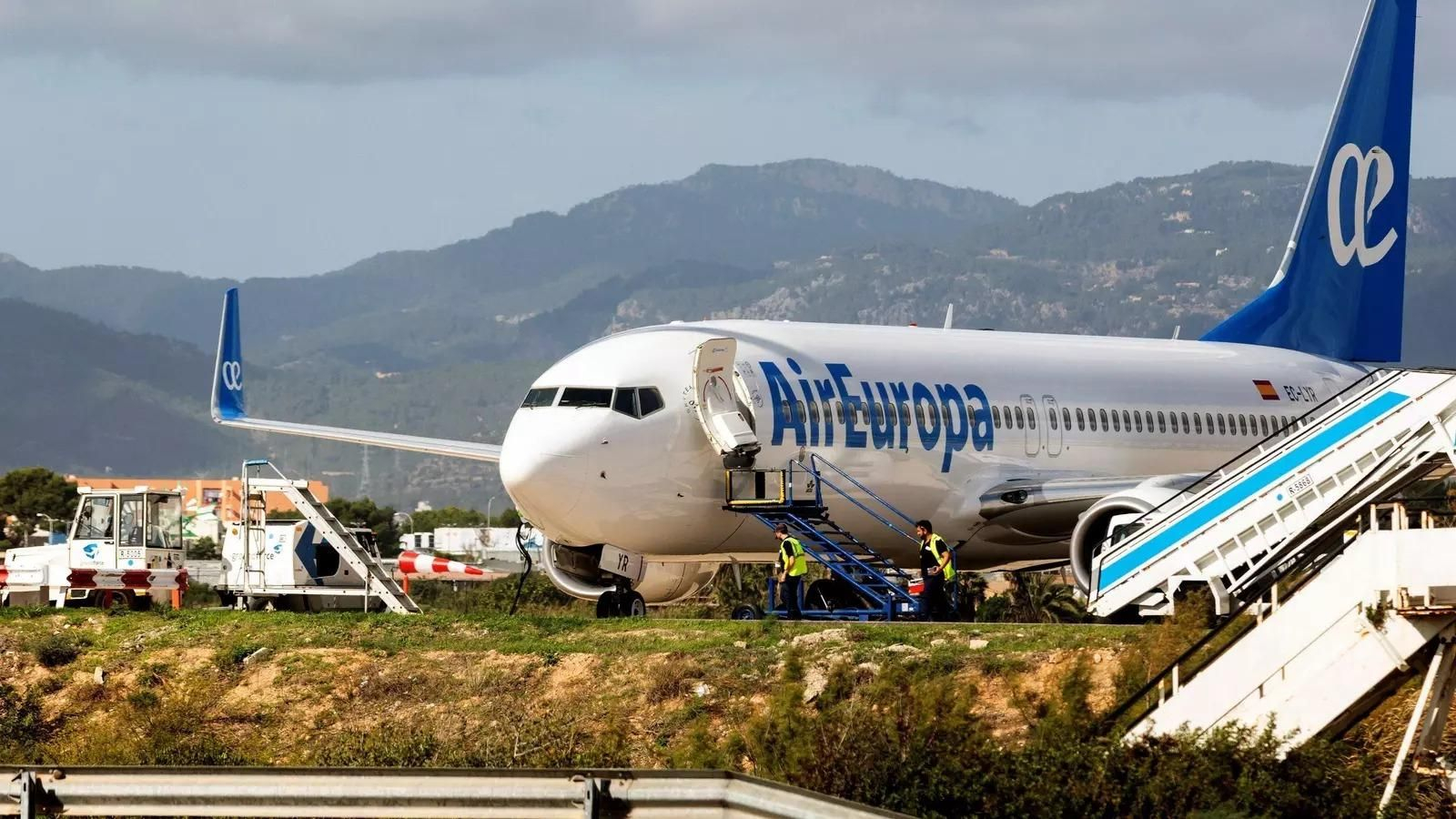 Un avión de Air Europa en el aeropuerto de Palma.