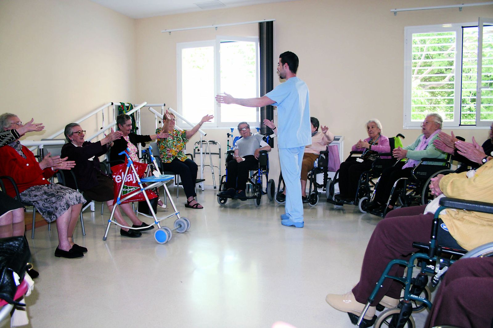 Actividades en una residencia de mayores en la provincia de Huelva.