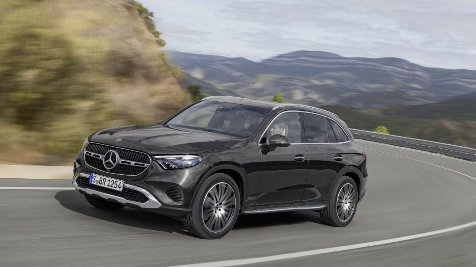 Con la definición de serie de la línea Avantgarde, el GLC es un coche extremadamente equilibrado desde el punto de vista dinámico.