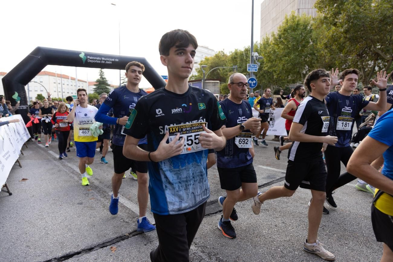 Atletismo por la paz y la integración en la XXV Carrera y Caminata del IES Santa Catalina de Alejandría (I)