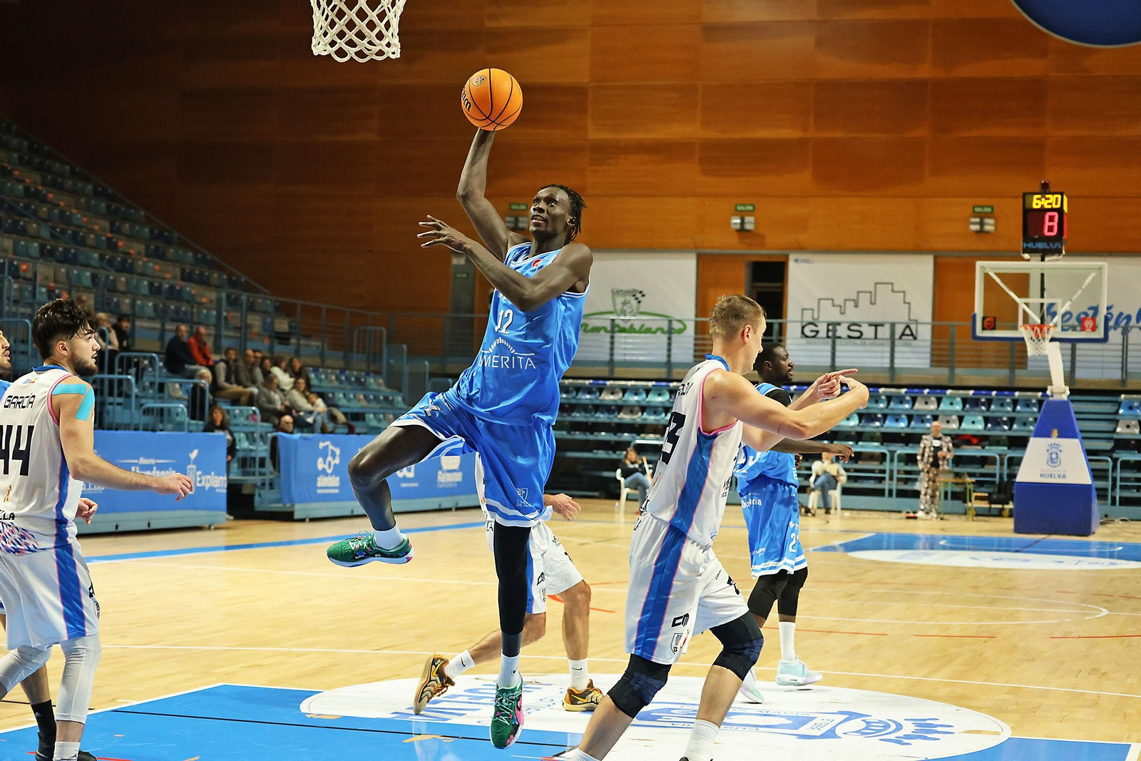 Imágenes del Ciudad de Huelva vs Melilla Ciudad del deporte