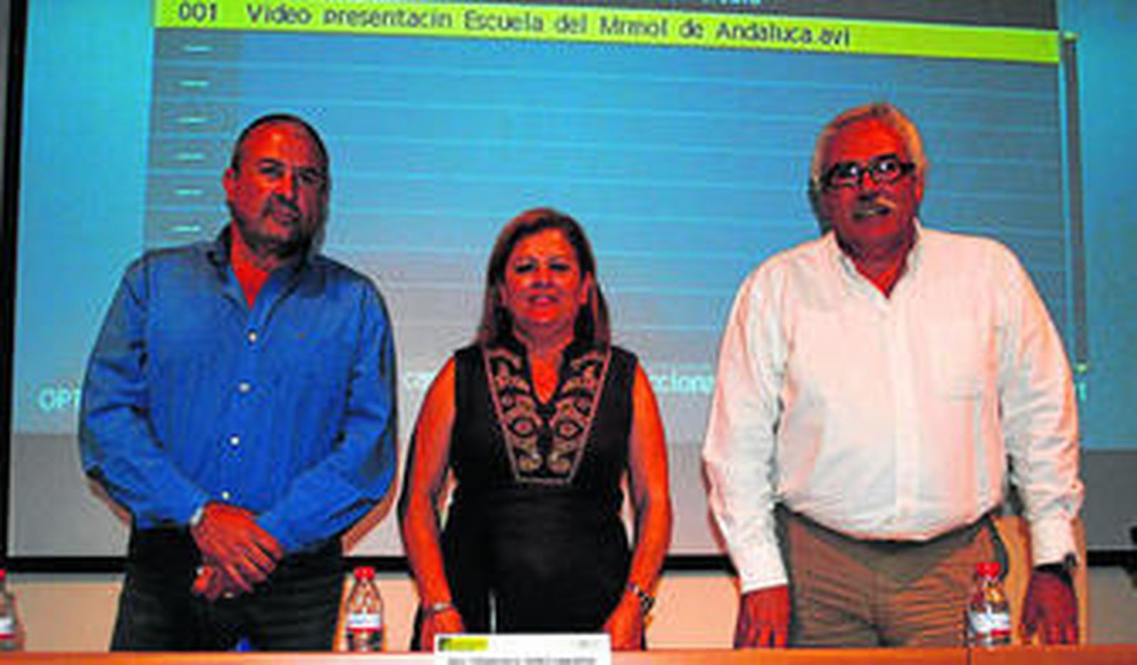 El alcalde, Rodrigo Sánchez, la delegada Paqui Pérez y Miguel Morillas dieron la bienvenida.