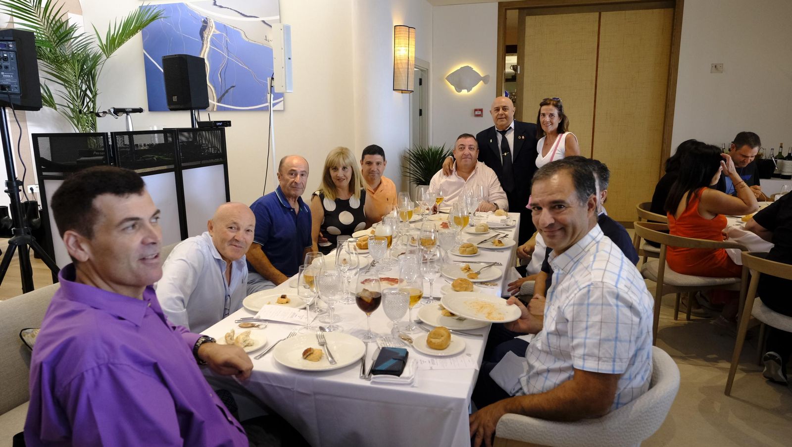 Comida de homenaje por su jubilación a Francisco Martínez, jefe de Servicios de 'El Acebuche'