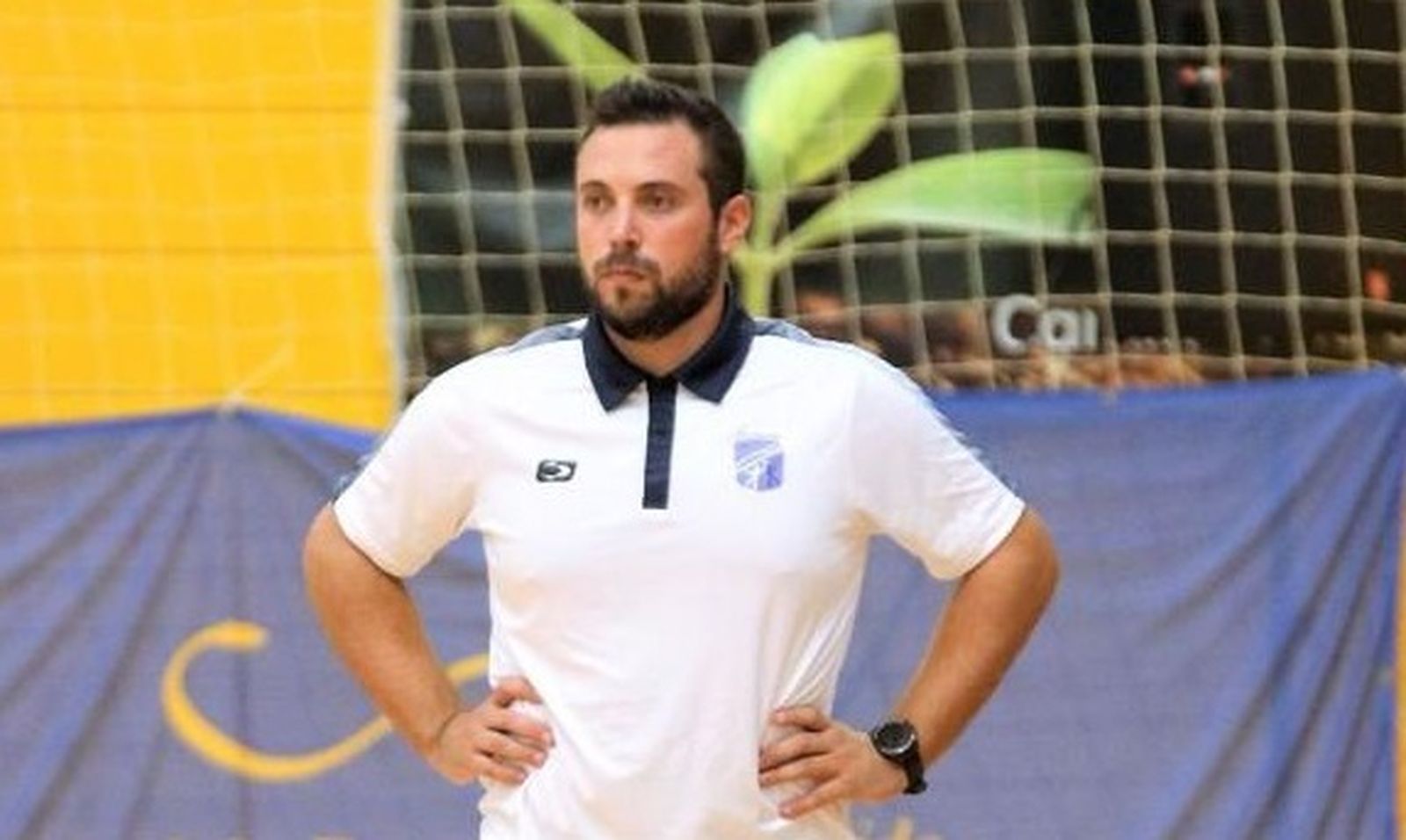 El técnico almeriense, durante un partido