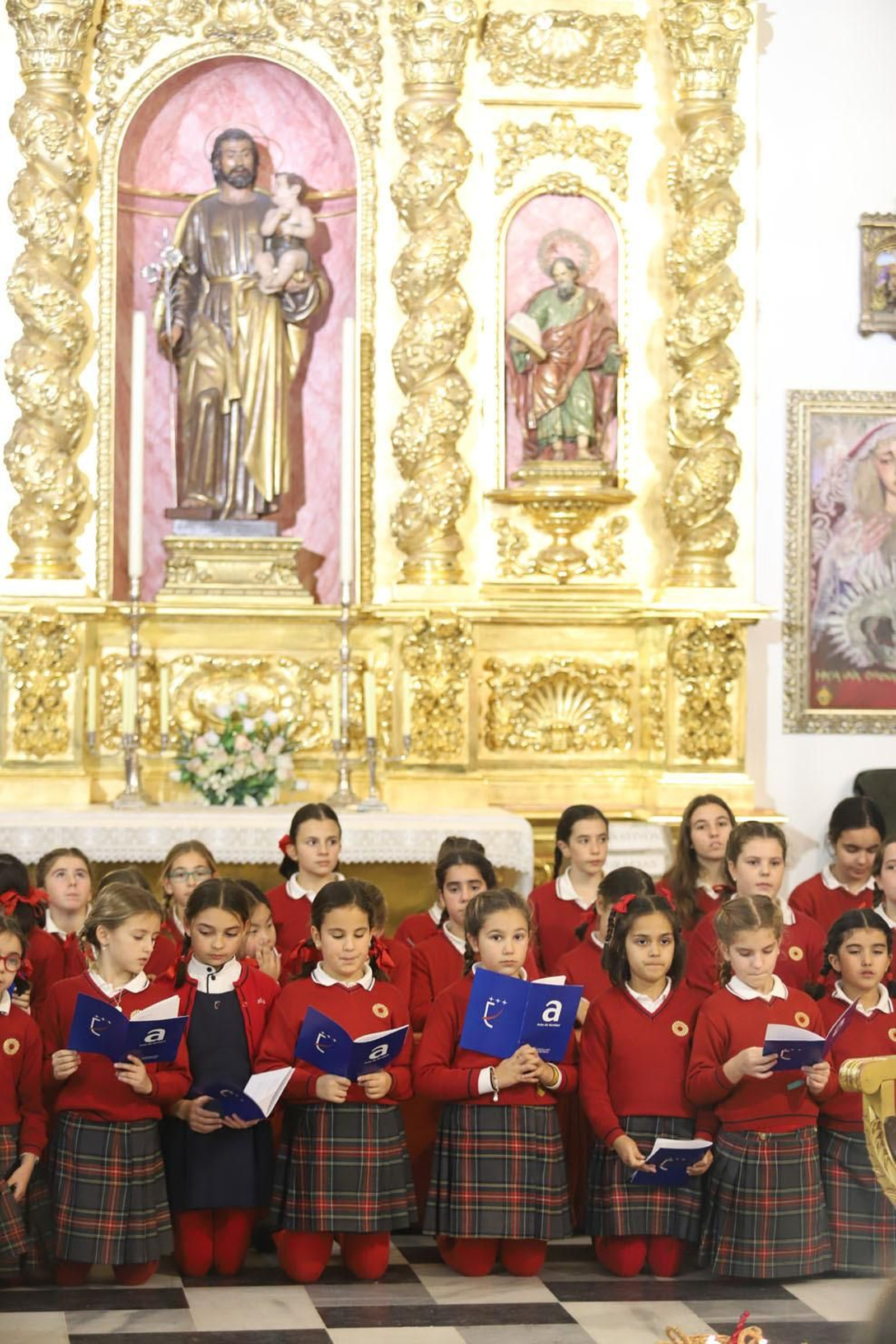 Imágenes del auto de Navidad solidario en la Concepción del colegio Tierrallana-Entrepinos Imágenes del auto de Navidad solidario en la Concepción del colegio Tierrallana-Entrepinos