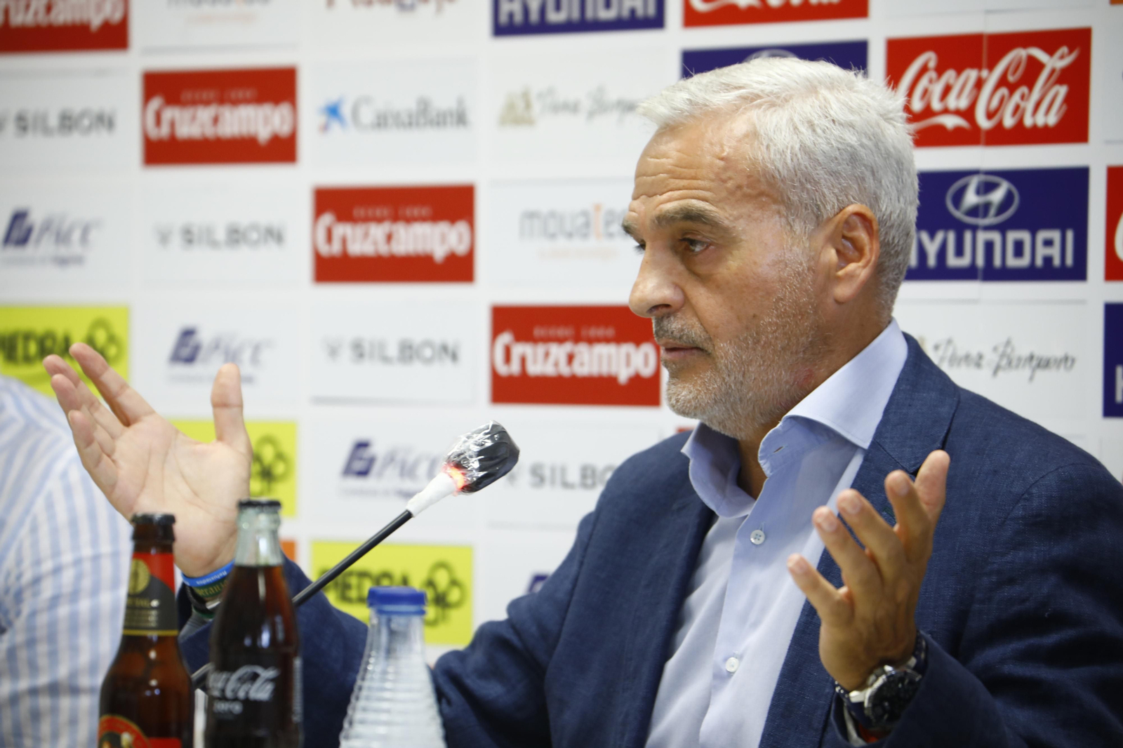 Las imágenes de la despedida de Miguel Valenzuela del Córdoba CF