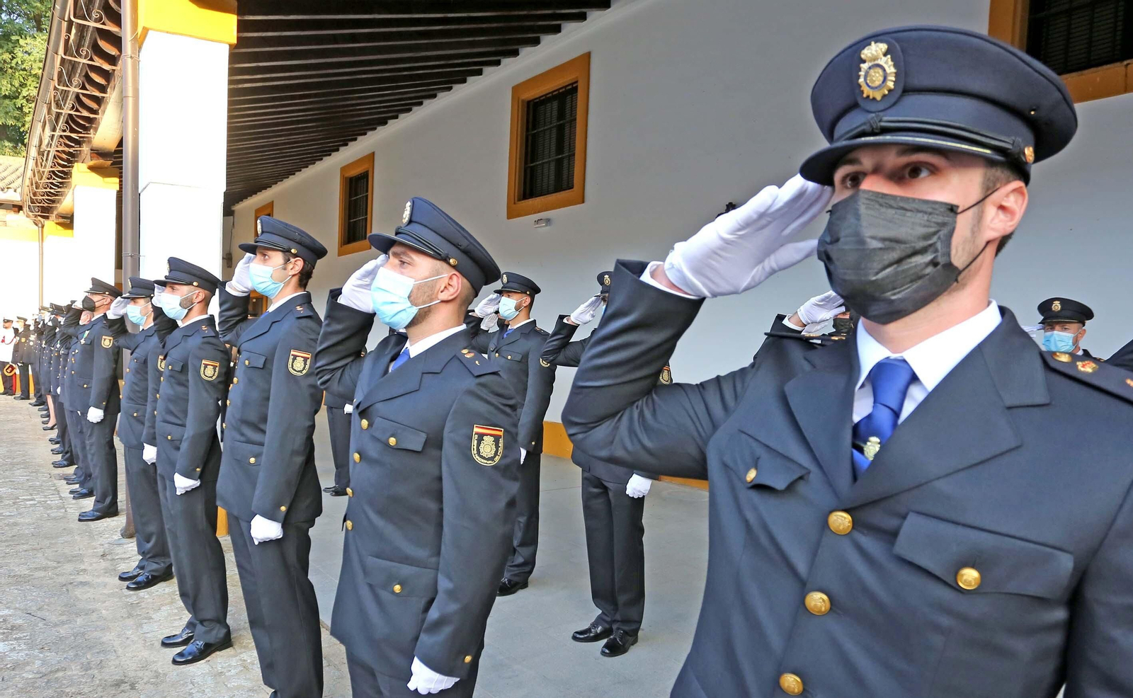 Imágenes de la celebración del patrón de la Policía Nacional