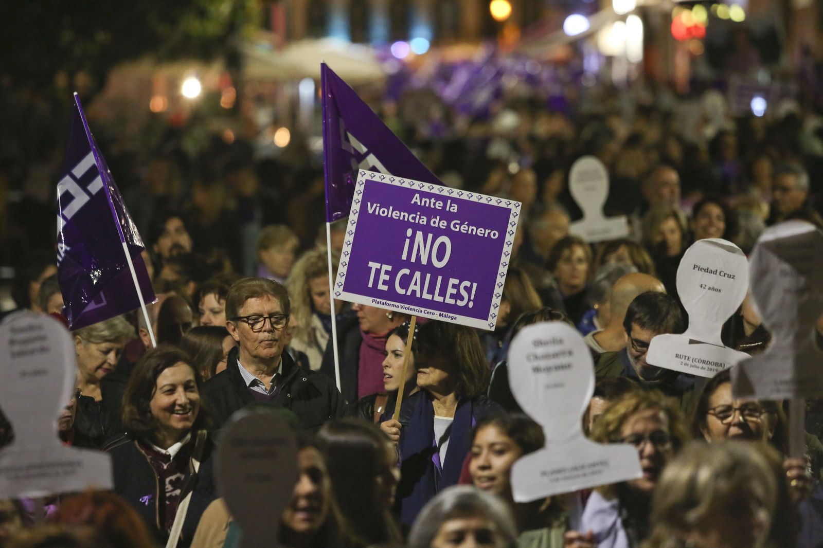 Fotos de la manifestación del 25N contra la violencia de género en Málaga
