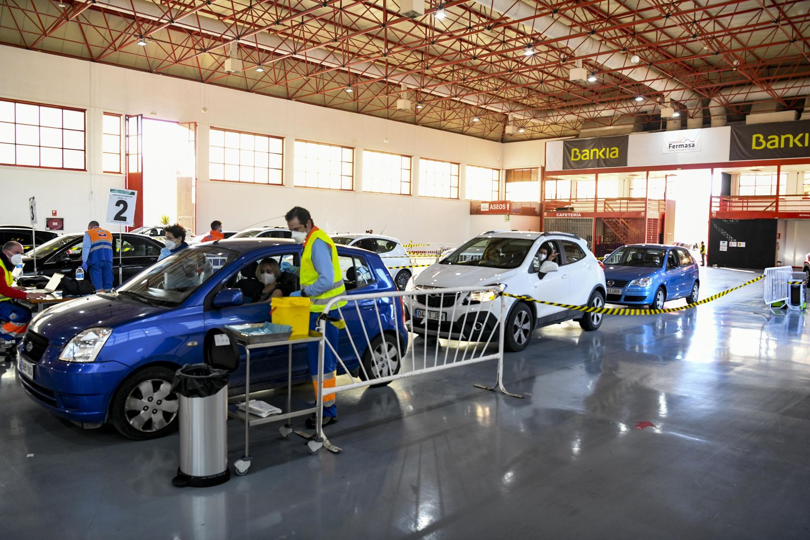 La vacunación masiva está siendo clave para detener las muertes