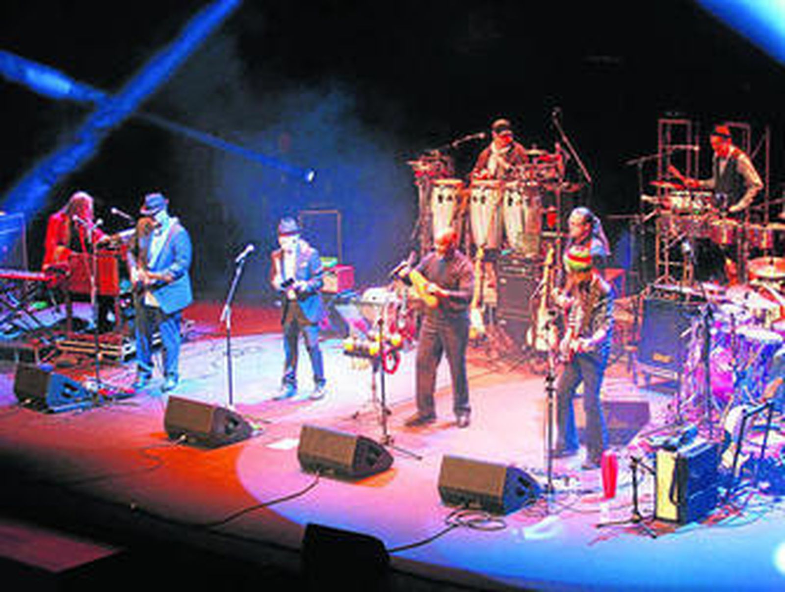 La banda mítica que el sábado hizo un concierto tributo a Carlos Santana.