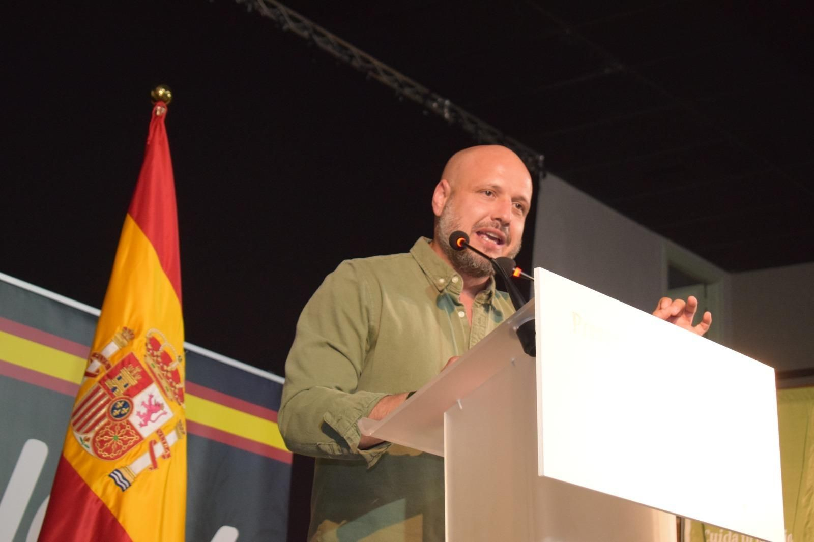 Los candidatos de VOX presentan sus proyectos en un gran acto al acuden cientos de simpatizantes y afiliados