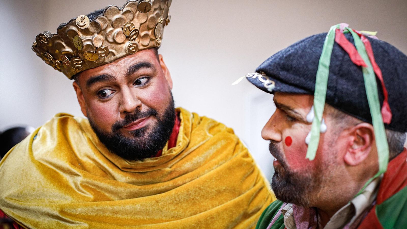 Búscate entre las mejores imágenes de la sexta sesión de cuartos de final del COAC 2025