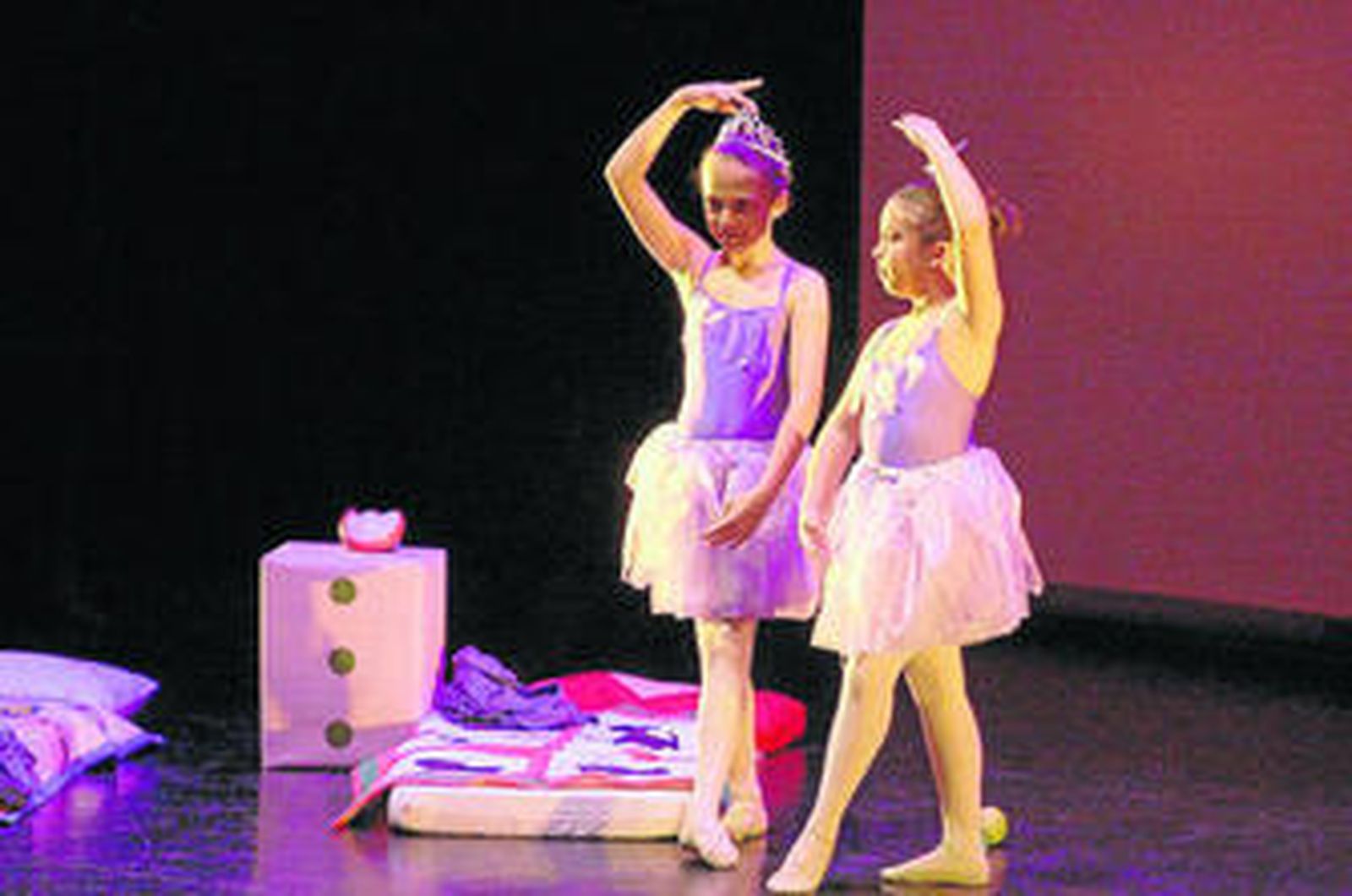 Isabel Navarro y Paula Guirado durante su brillante actuación.