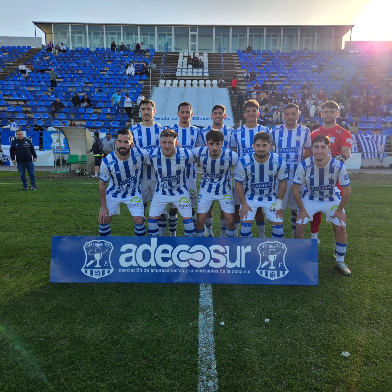 Formación del Jerez Industrial ante el Chiclana B.