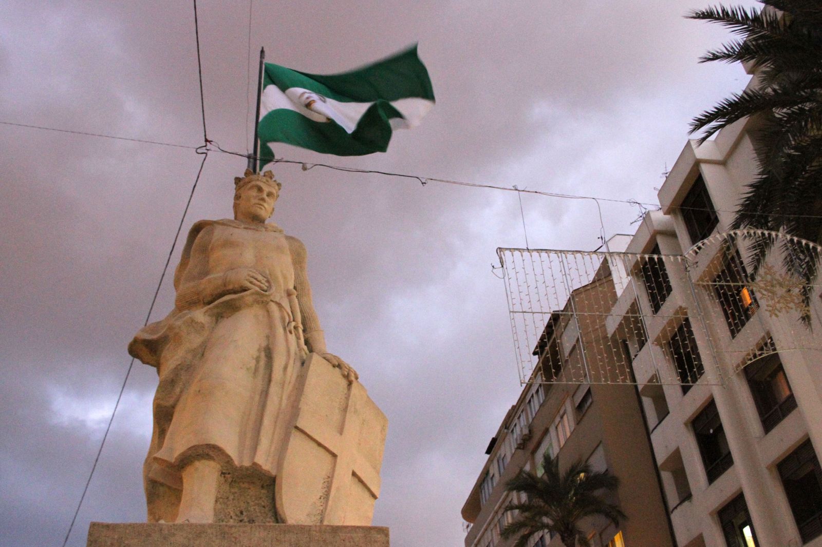 Sabiendo que era y en Sevilla