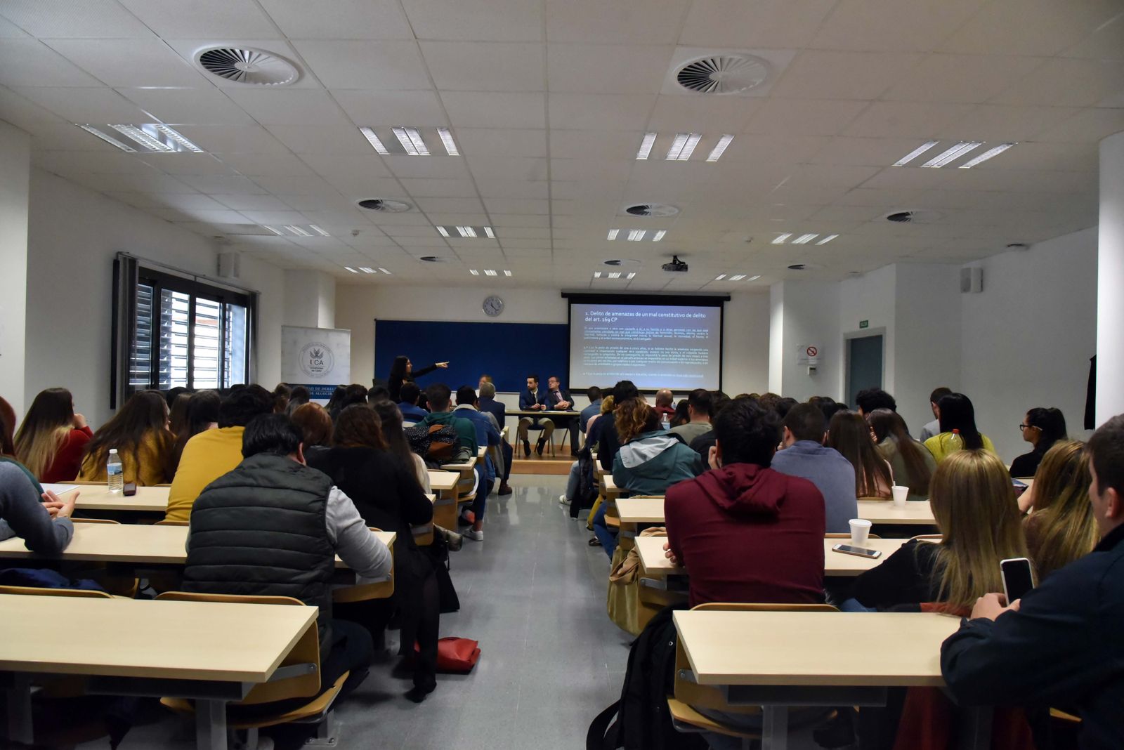 Unas jornadas de Derecho Penal en Algecias.