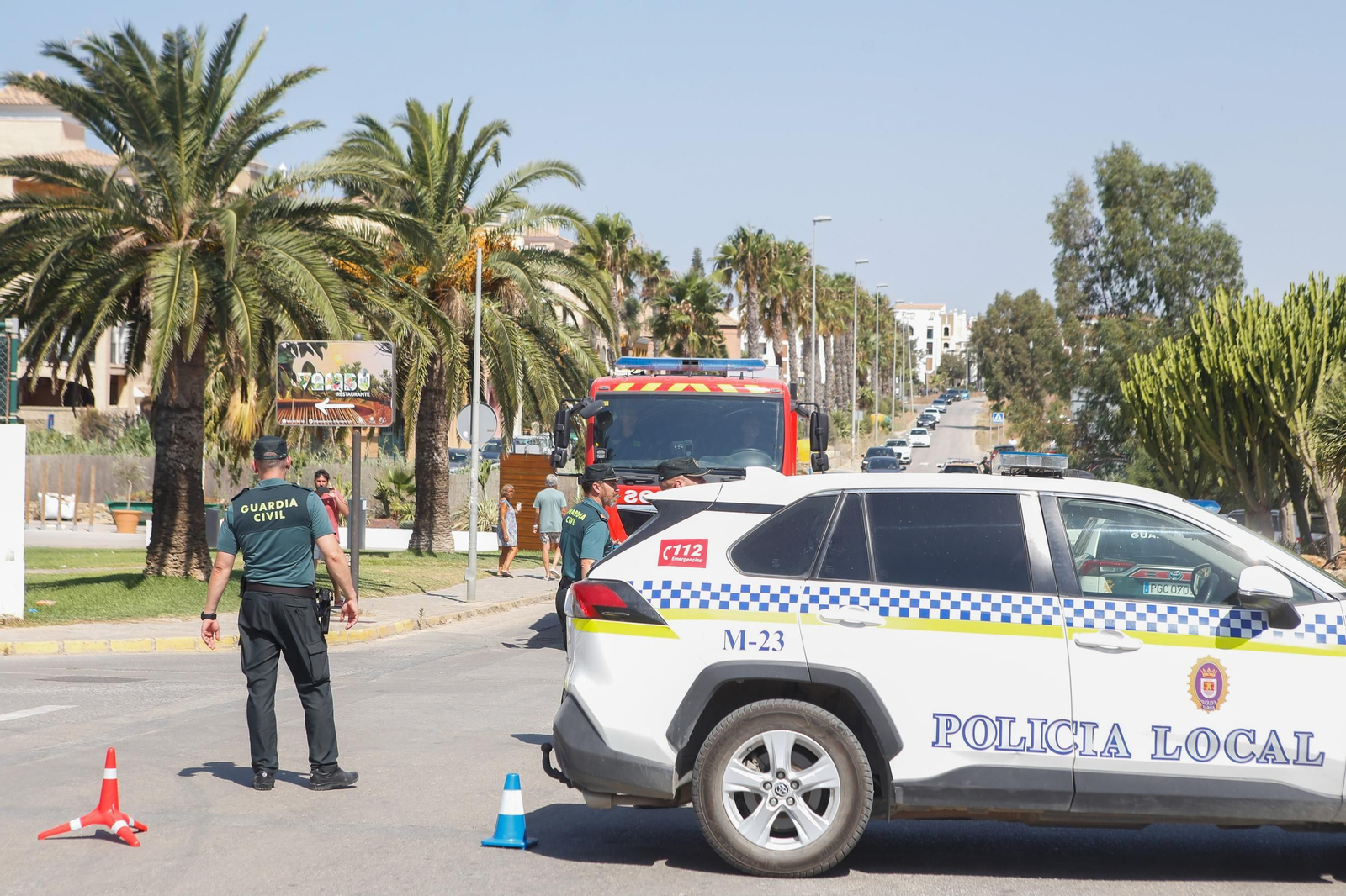 Las fotos de los efectos del incendio forestal en la Sierra de la Plata y Atlanterra, en Tarifa