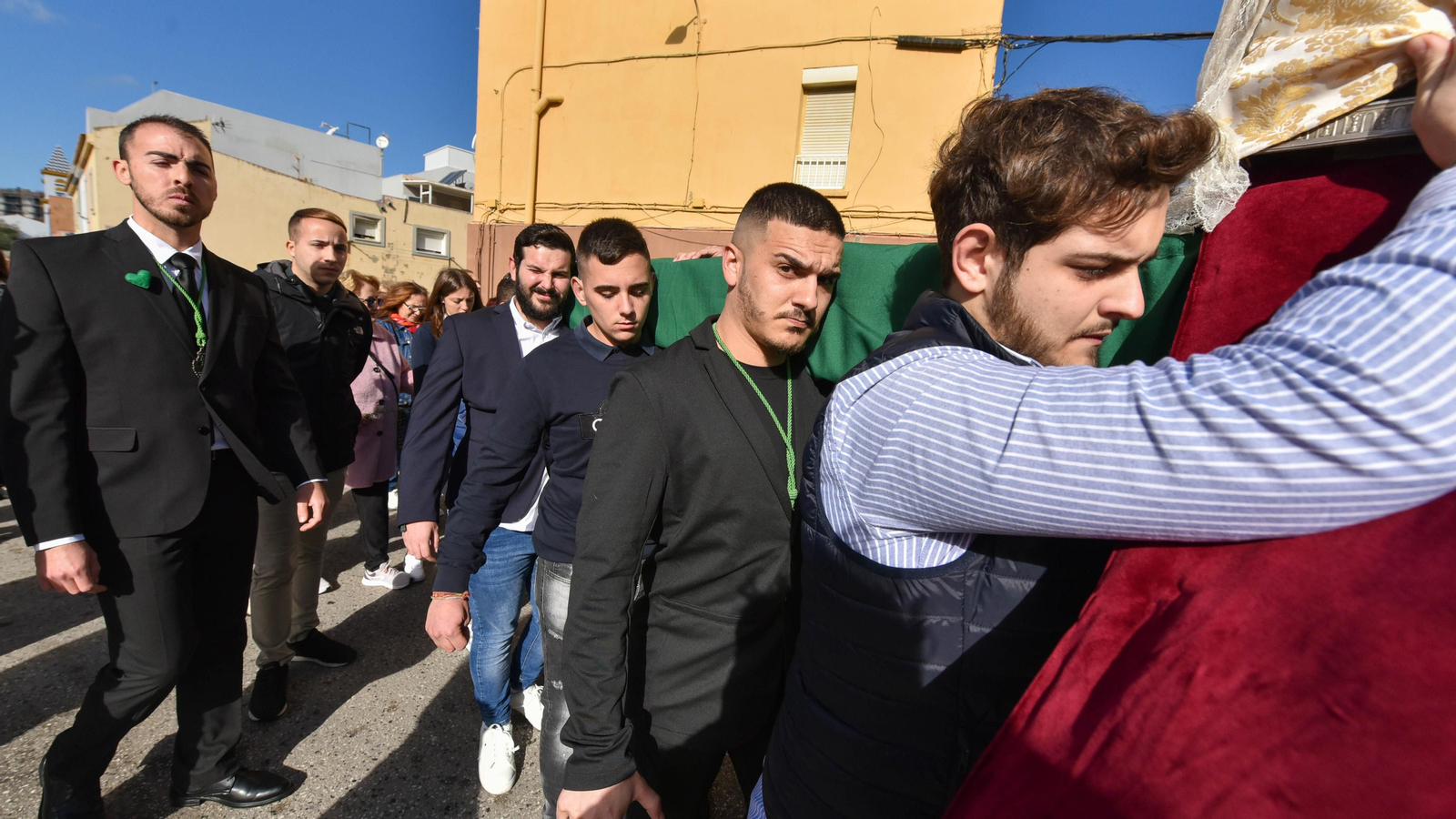 La vuelta de la Virgen de la Esperanza a La Línea, en imágenes