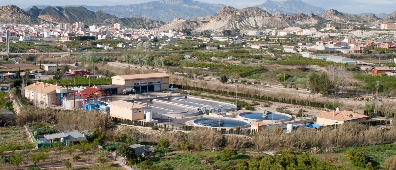 Instalaciones de una de las depuradoras del parque de la Región de Murcia, que dan un agua de excelente calidad.