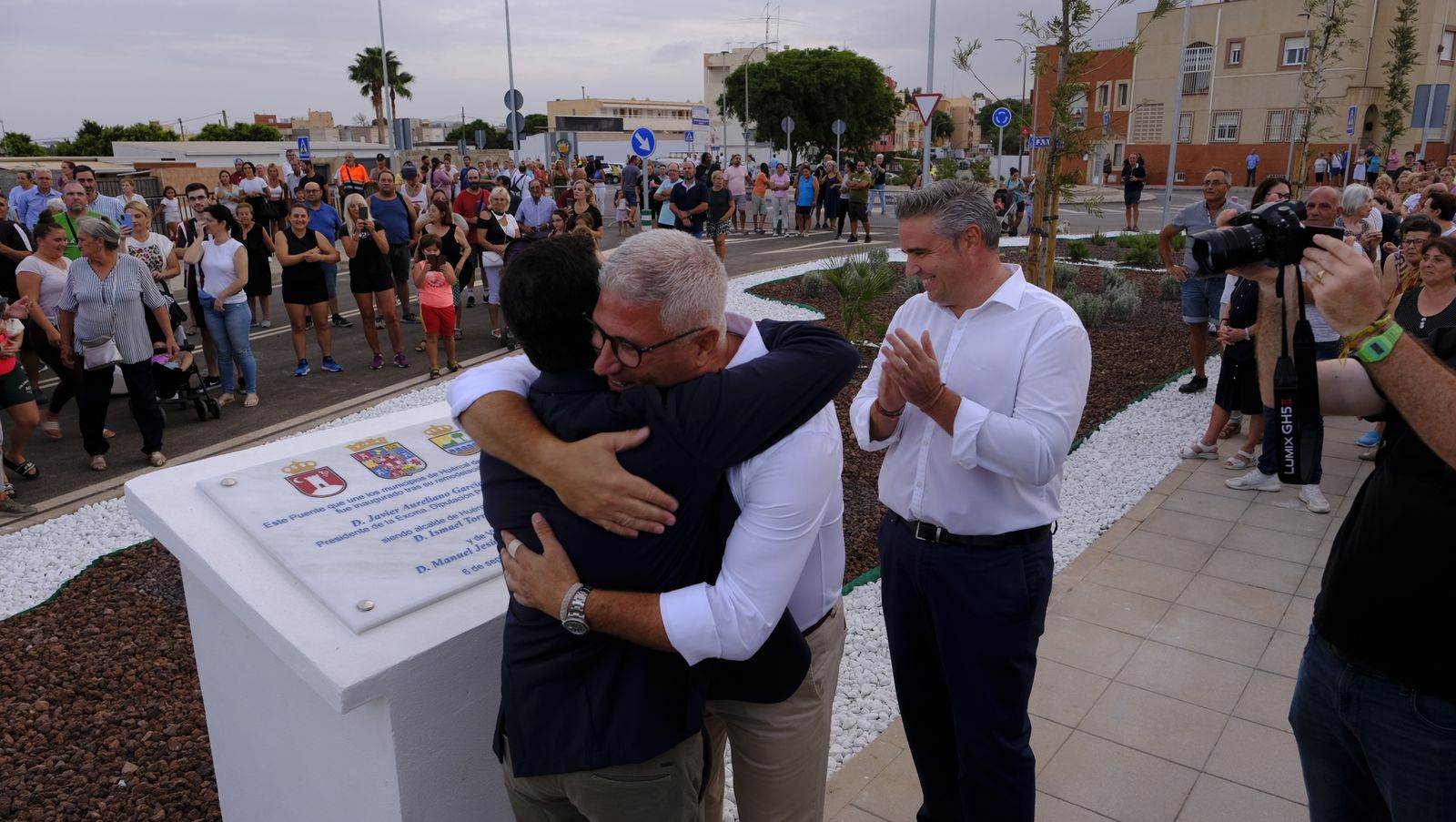 Imágenes de la inauguración del puente que une Huércal de Almería y Viator
