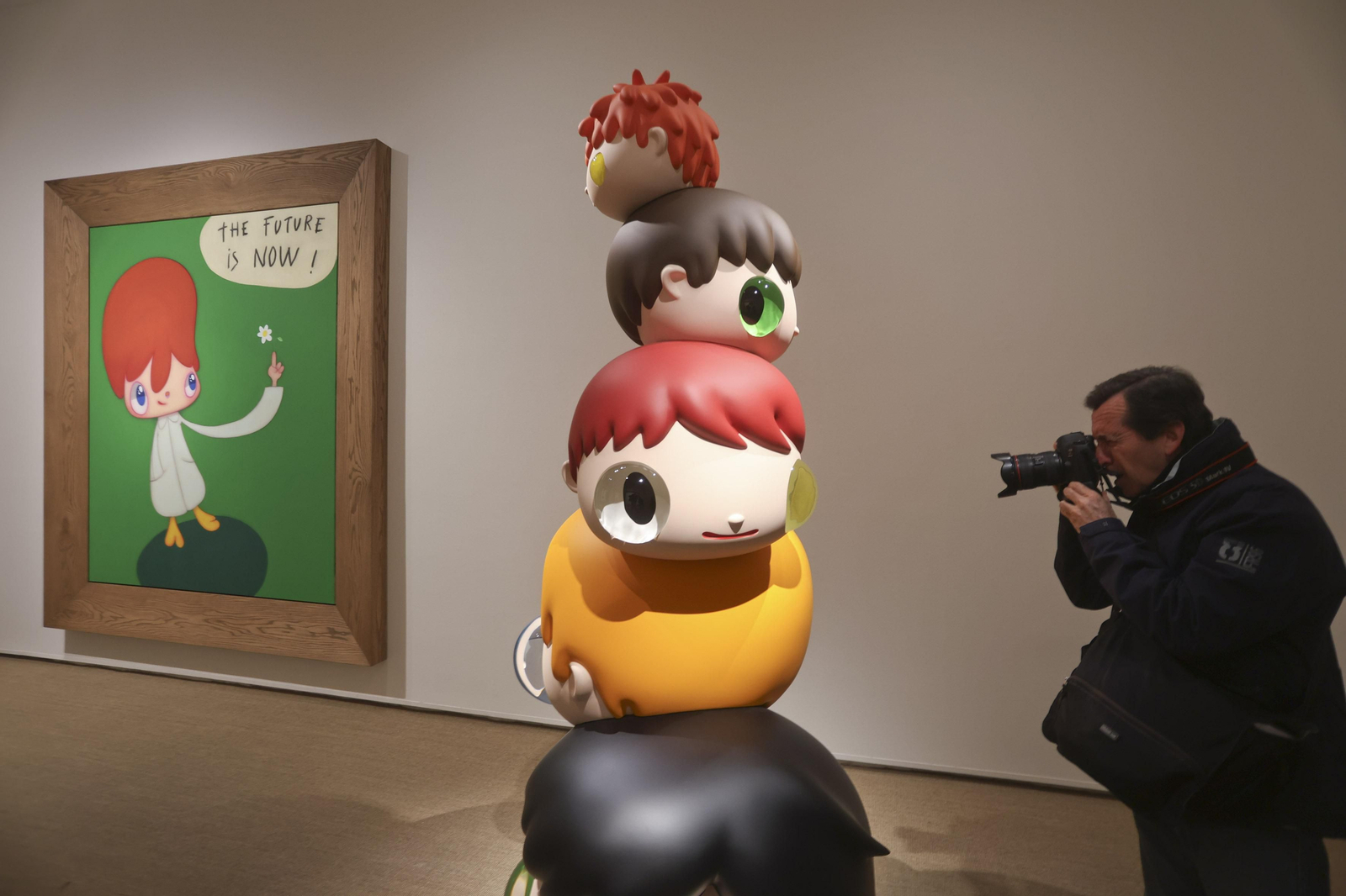 Las fotos de la exposición de Javier Calleja en Málaga y su gato Günter