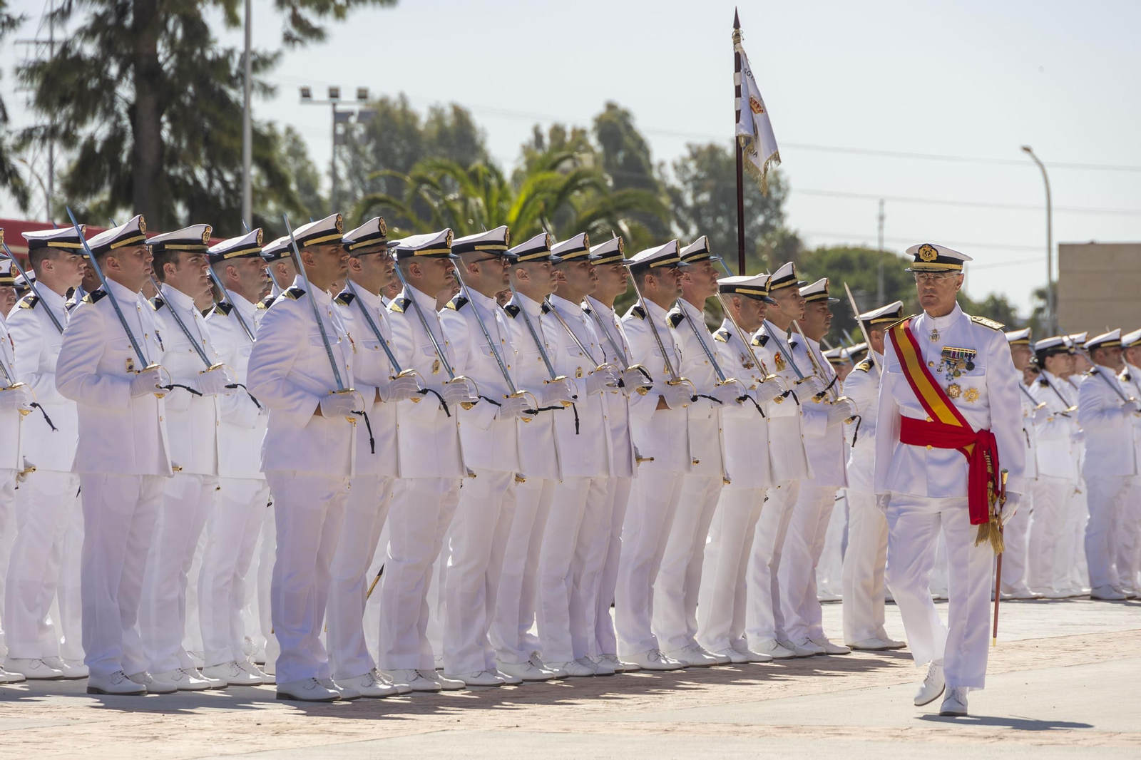 Las imágenes de la entrega de despachos a los nuevos suboficiales de la Armada Las imágenes de la entrega de despachos a los nuevos suboficiales de la Armada