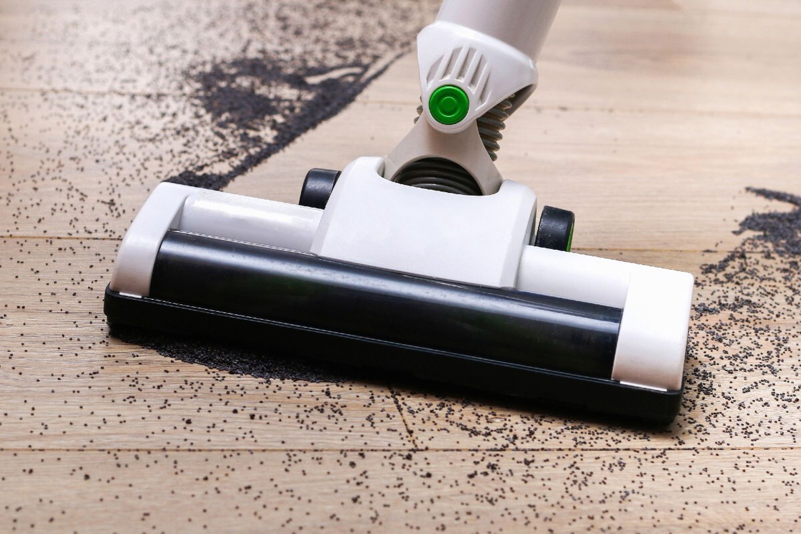 El chollo del día en Amazon: La aspiradora escoba sin cable más vendida 50€ más barata