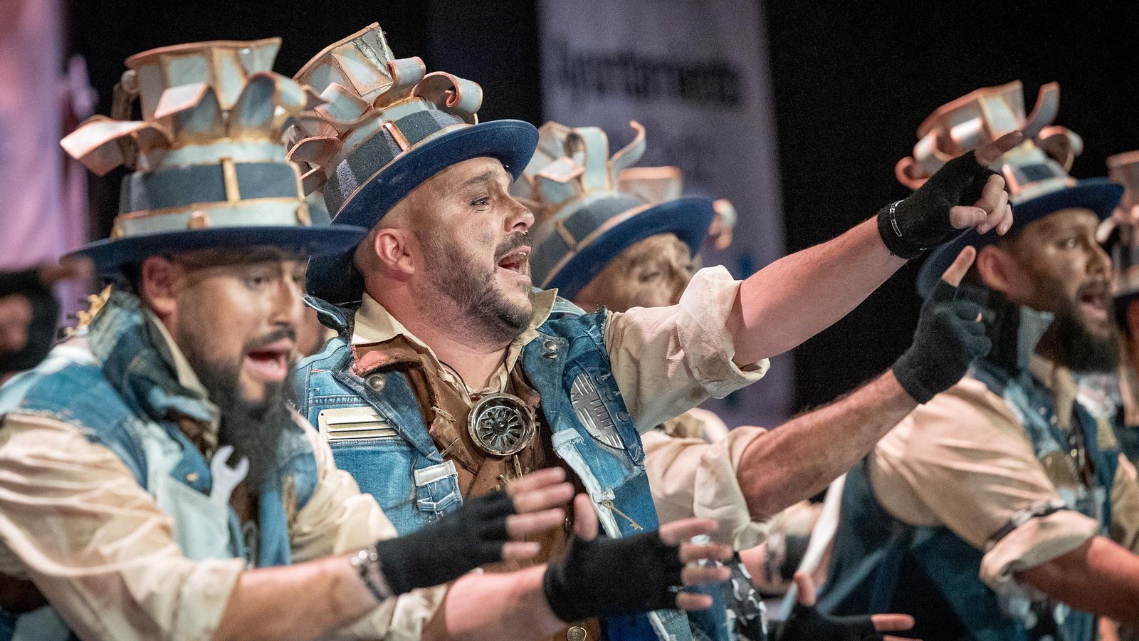 Búscate entre las mejores imágenes de la primera sesión de cuartos de final del COAC 2025