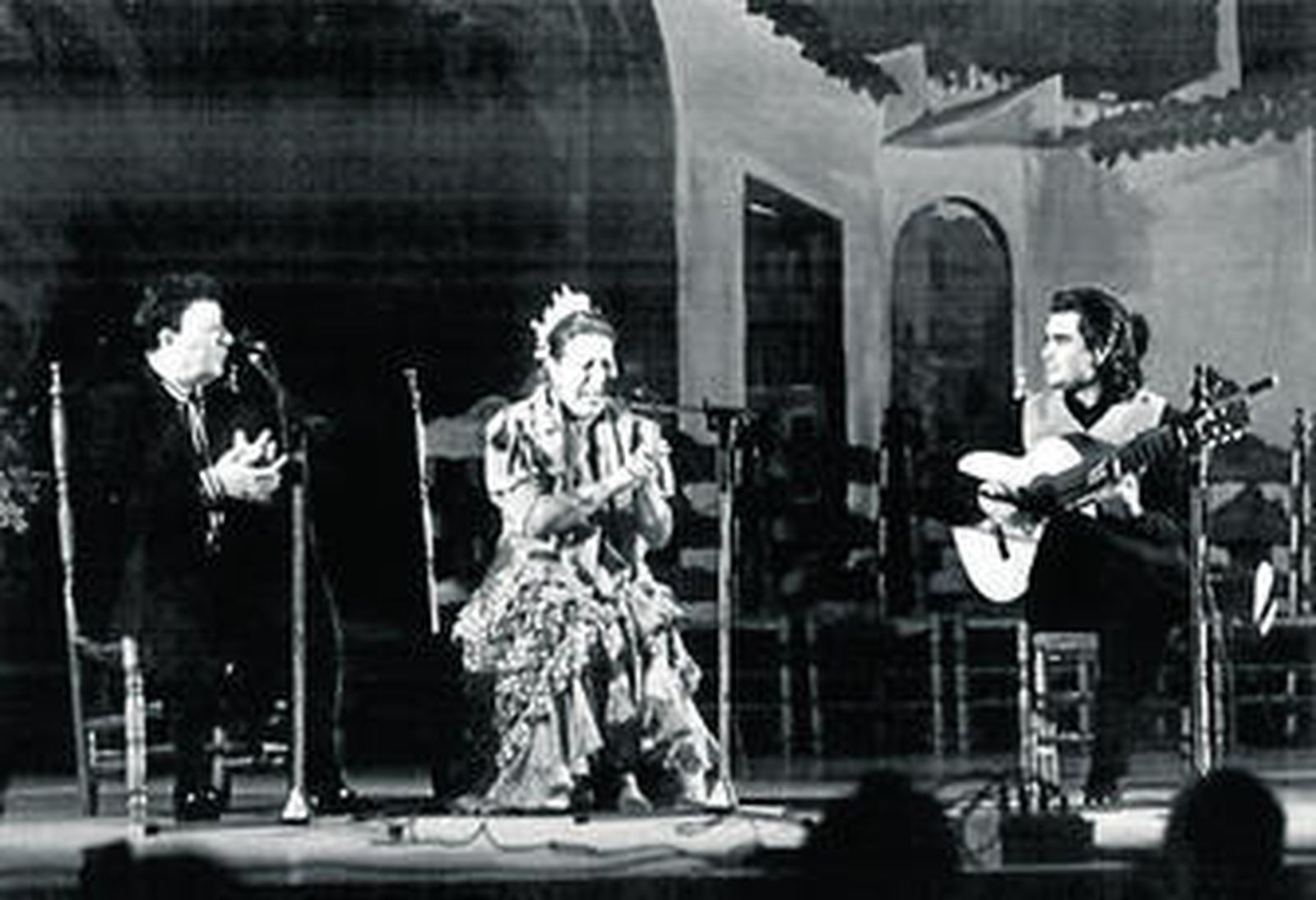 José Salazar, a la izquierda, y La Cañeta, dos de los protagonistas del primer 'Festival Flamenco Gitano'.
