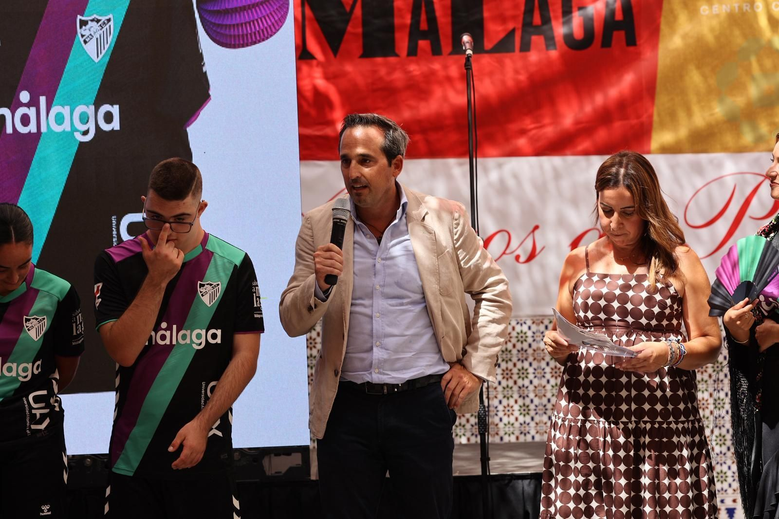 Kike Pérez, en la presentación de la segunda camiseta del Málaga 25/26