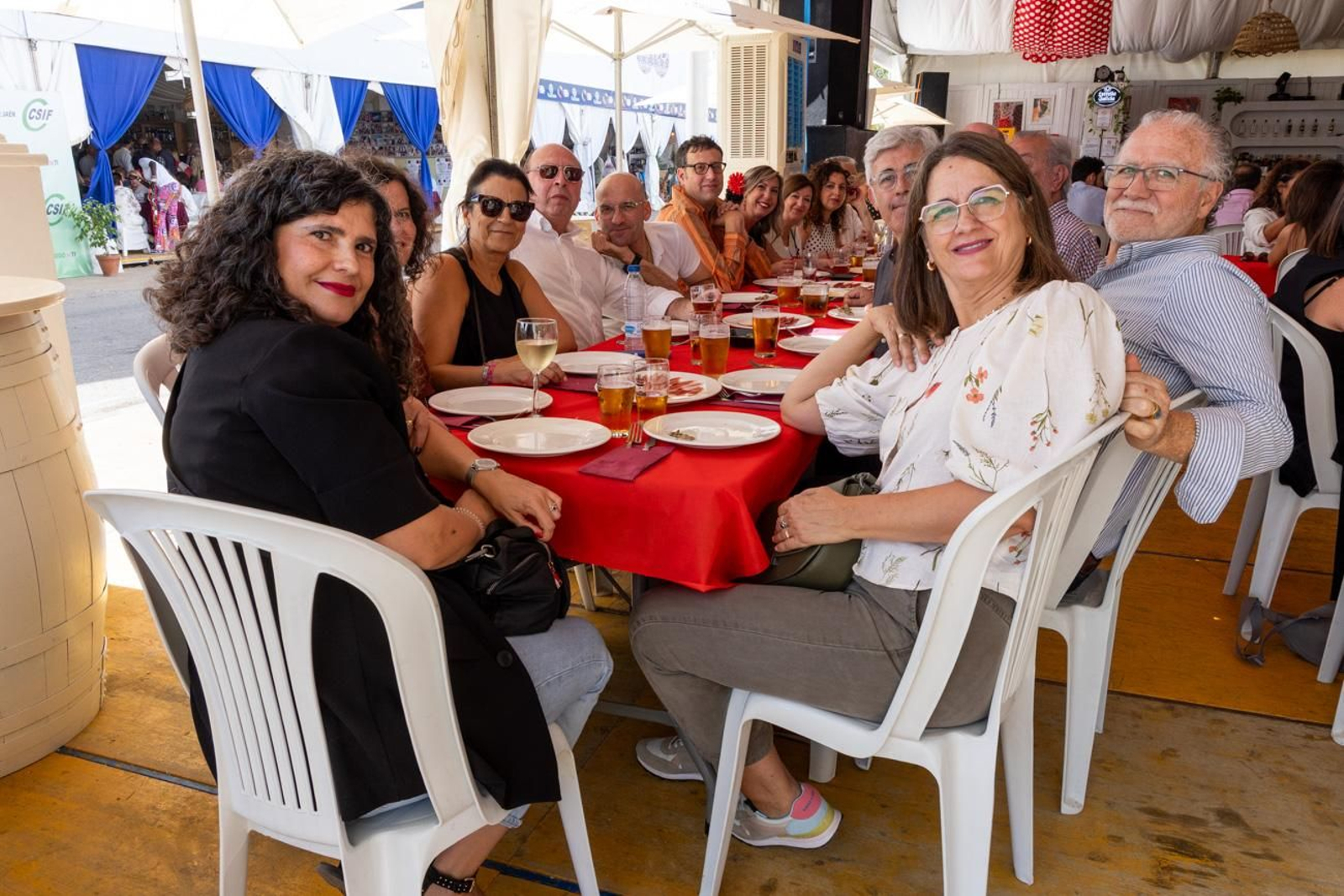 Las comidas de empresa se suceden en la Feria de San Lucas