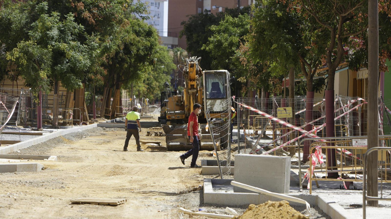 Obras en la calle José Bermejo, en el Polígono Norte.