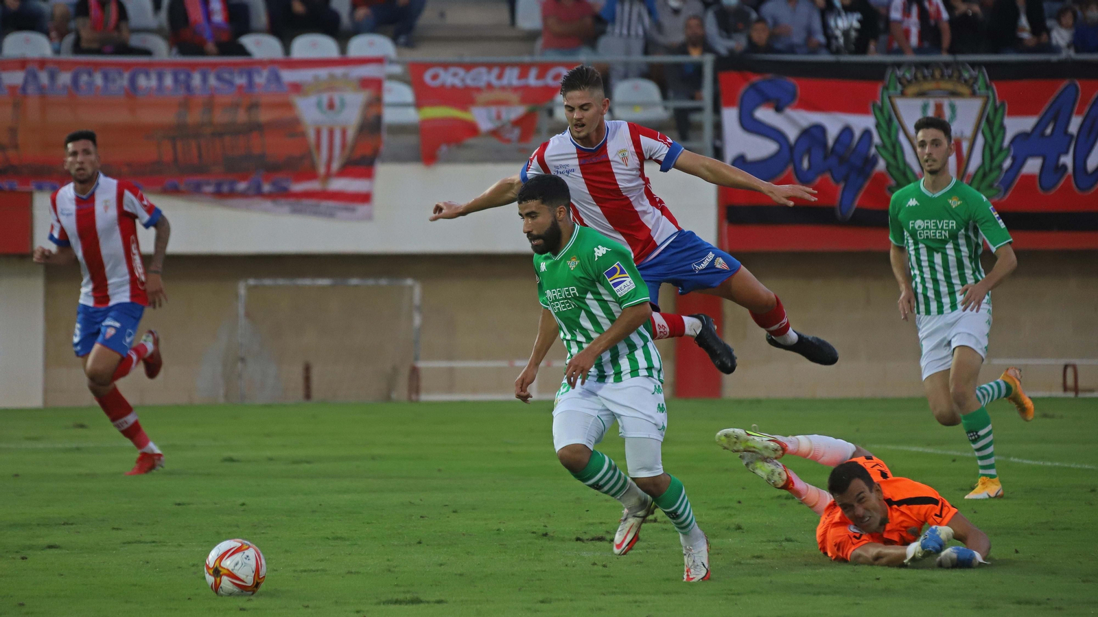Las mejores fotos del Algeciras - Betis Deportivo