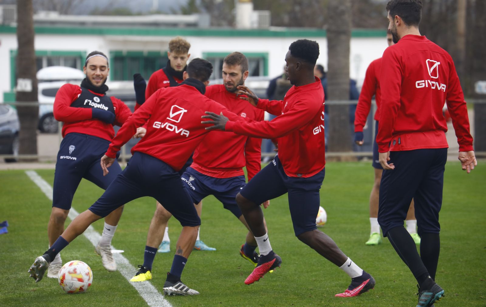 Calderón, Diarra, Ramón Bueno y Gudelj, durante la sesión en la Ciudad Deportiva.