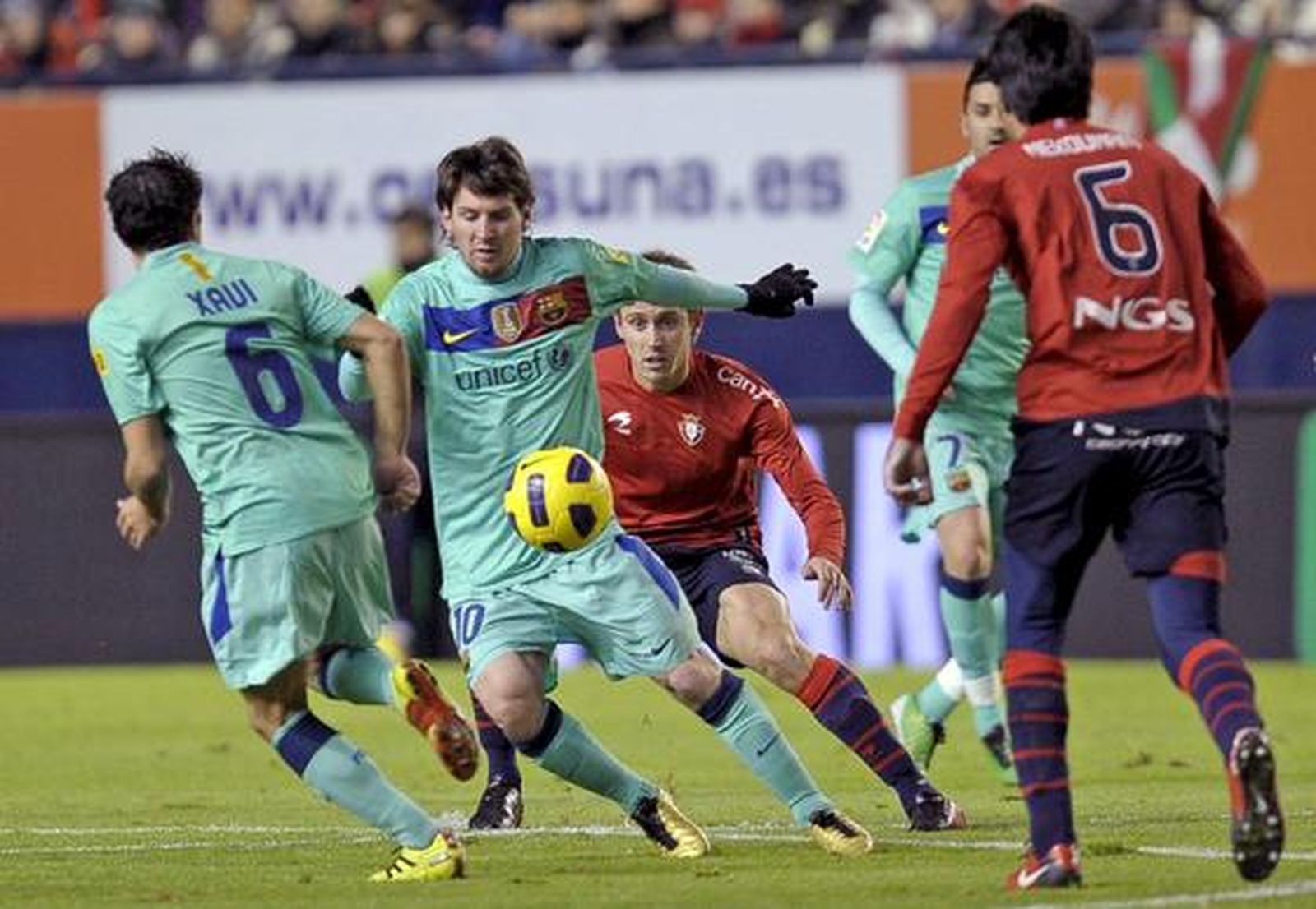 El Barcelona gana con facilidad a Osasuna en Pamplona. / EFE