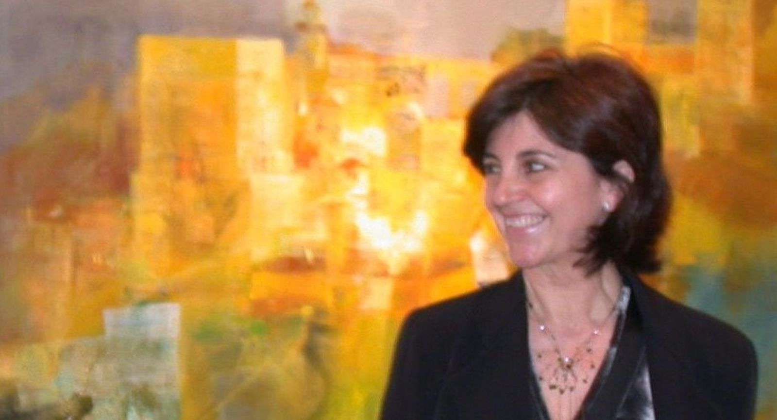 Maritina Delgado vuelve a exponer sus últimas creaciones en Roquetas de Mar.