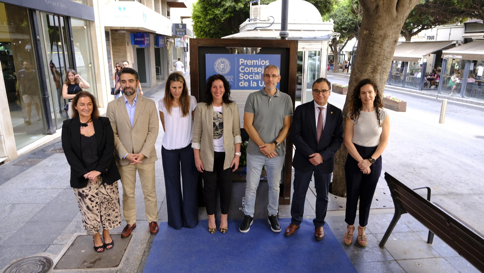 Inauguración de la exposición fotográfica 'Premios Consejo Social de la UAL', en imágenes