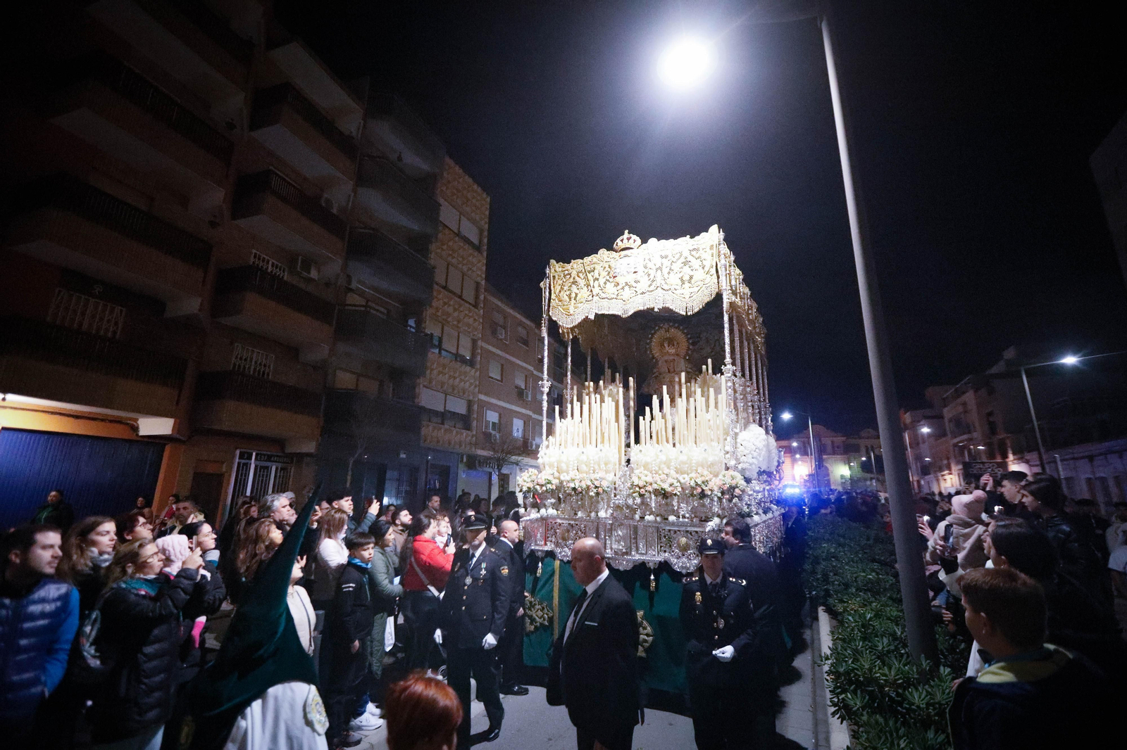Las mejores fotos de la procesión de La Macarena en Almería