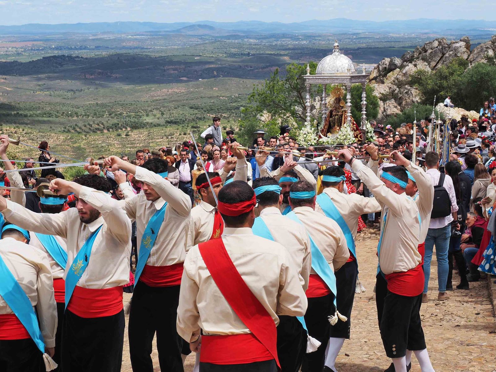 Las mejores imágenes de la Romería de la Virgen de la Peña 2022