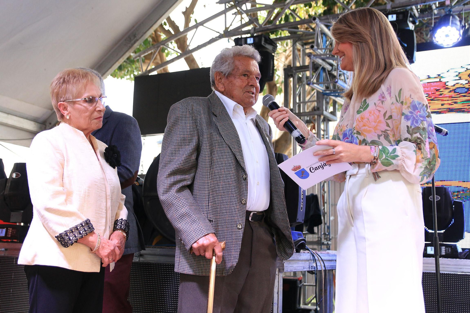 Pregón y coronación de reinas y damas de honor en las fiestas de Canjáyar