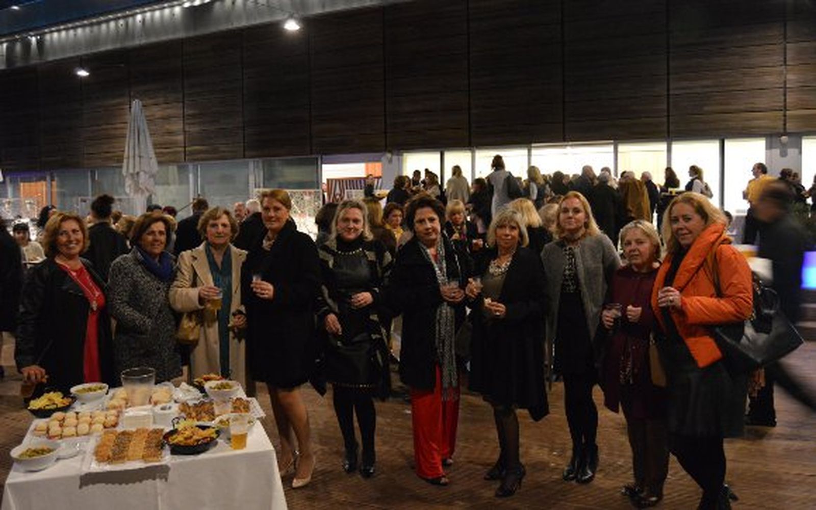 Almudena Rubio, Toñi Vaquero, Rosa Romero, Fede Arellano, Teresa Rodríguez, Amalia Pozuelo, Reme Fernández, Nieves Martínez, Ana Mateos y Adela Fernández.

Foto: Ignacio Casas de Ciria