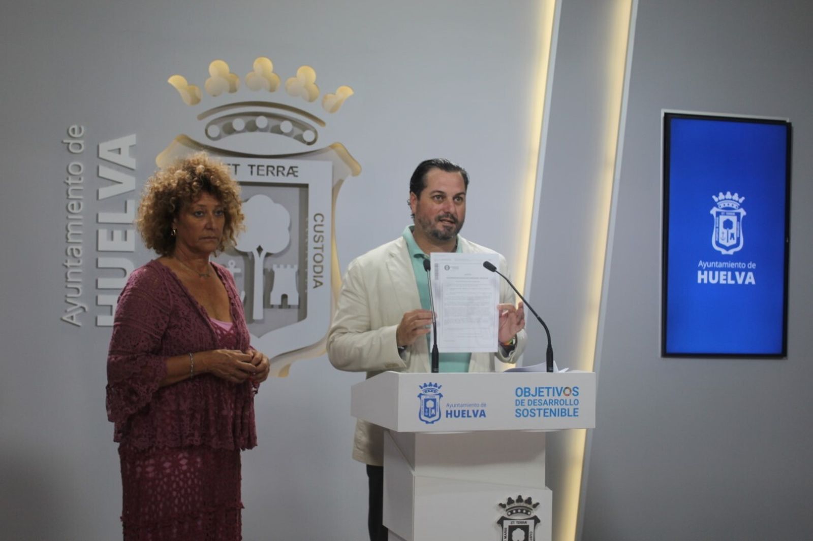 Jaime Pérez junto a Pilar Marín.