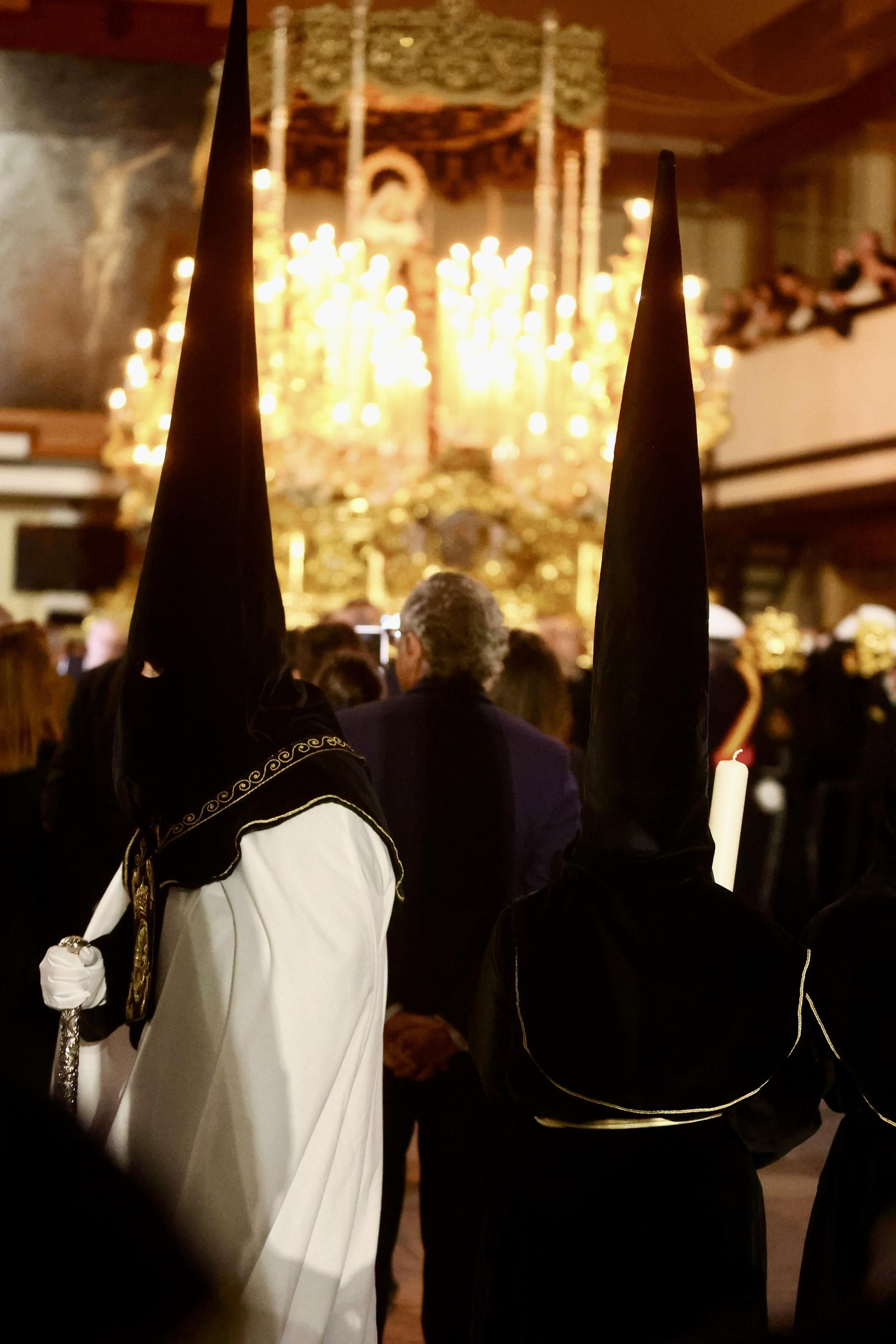 Las fotos de la procesión de Mena con la Legión en el Jueves Santo en Málaga