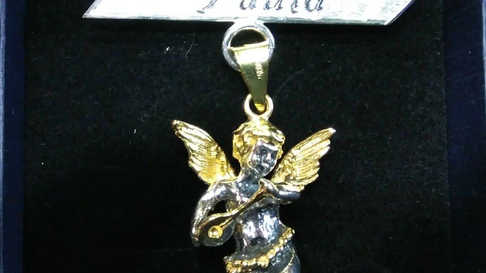 Broche donado a la Virgen de las Lágrimas de Columna